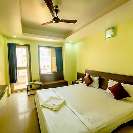 Deep Ganga Inn Near Sea Beach By Morservices Puri Exteriör bild