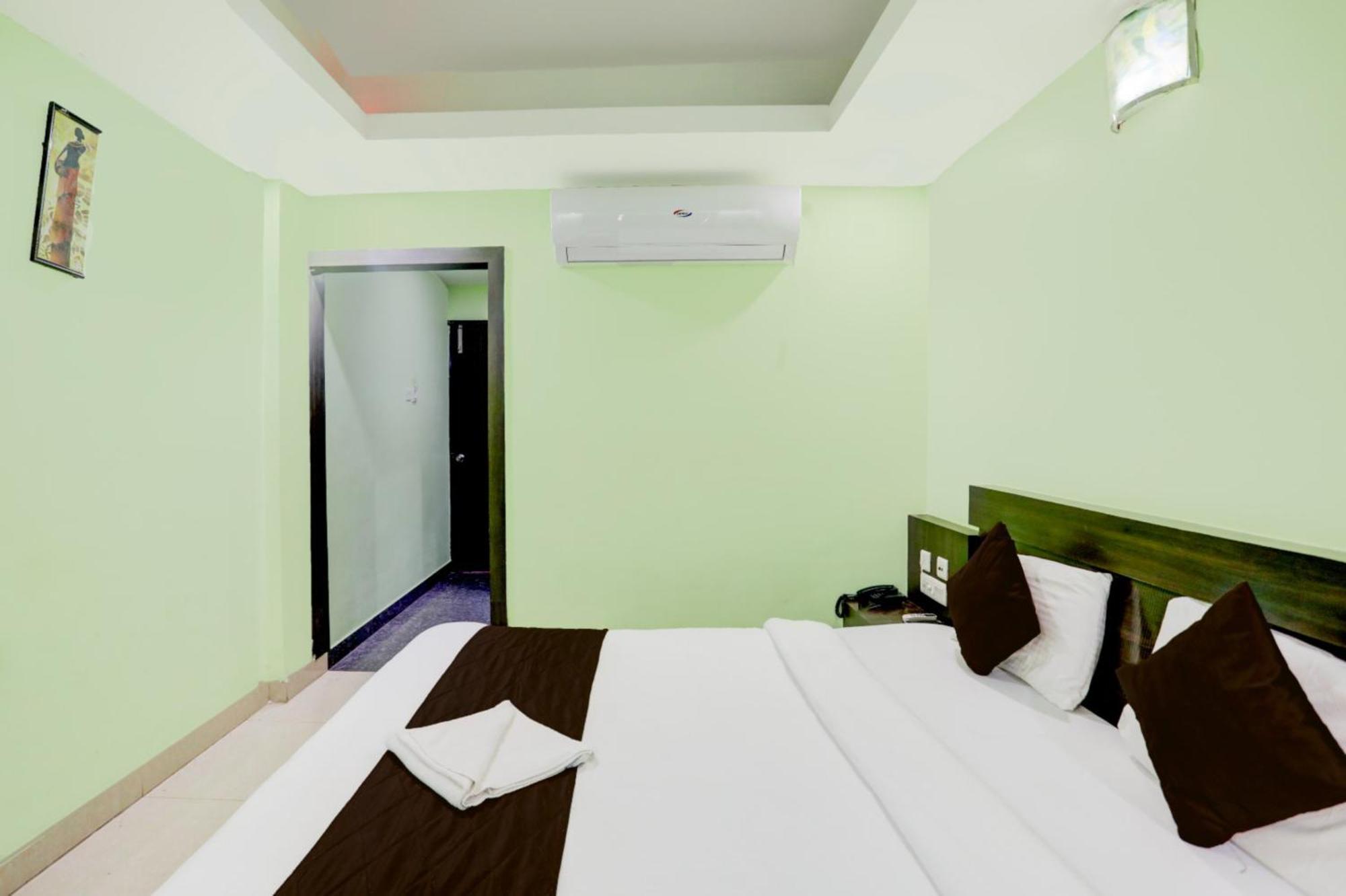 Deep Ganga Inn Near Sea Beach By Morservices Puri Exteriör bild